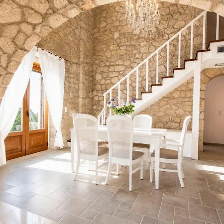 Galini Sunset Villa Nydri (Lefkada)
